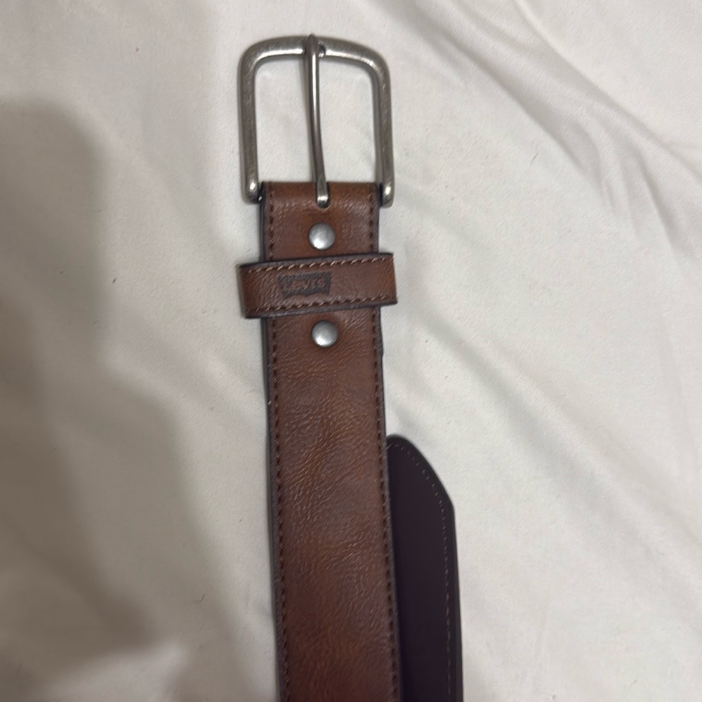 Men’s Size L (38-40) Levi’s Brown Leather Belt